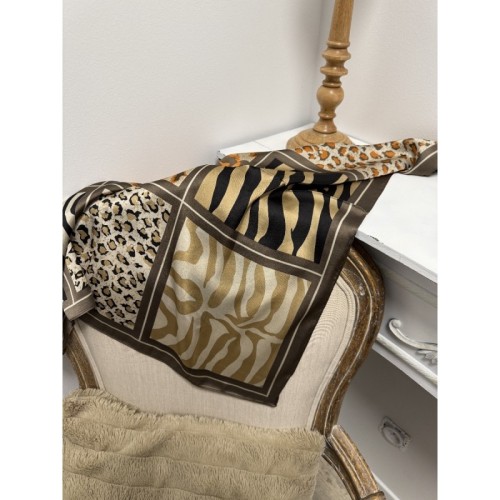 Foulard motif animalier